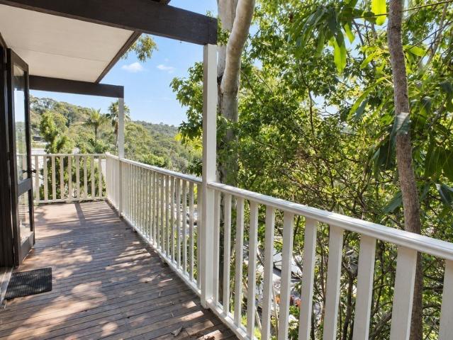 Sunny 3 Bedroom Home with Peaceful Leafy Outlook