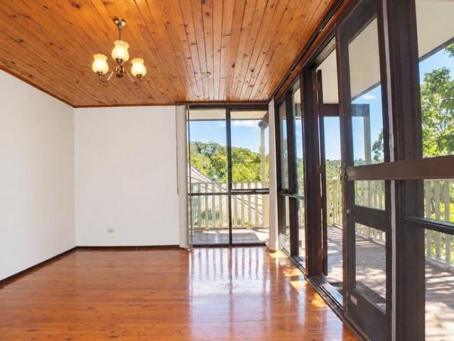Sunny 3 Bedroom Home with Peaceful Leafy Outlook