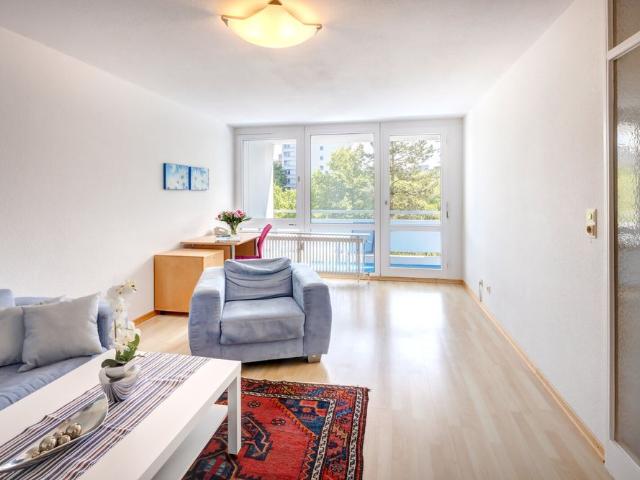 Sunny 3 room apartment with balcony