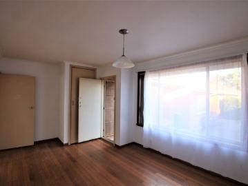 Sunny Two Bedroom Unit Situated in Sunshine