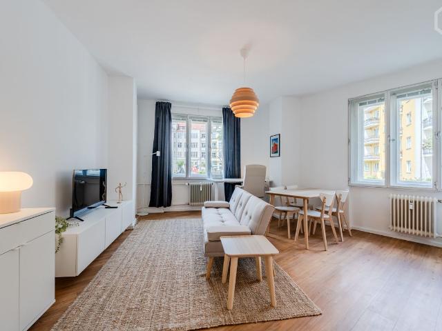 Sunny Two Room Apartment in Cozy Neighborhood, Berlin Amsterdam Apartments for Rent