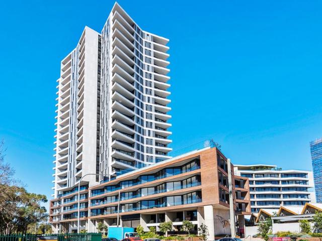 Sunny and Spacious 2 BEDROOM + STUDY + Car Park