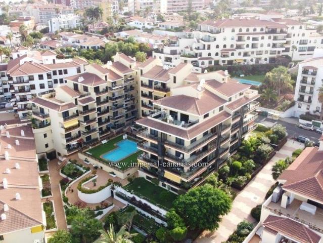 Sunny apartment in the area of La Paz with two terraces and pool