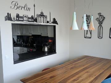 Sunny apartment located in Lichtenberg, Berlin Amsterdam Apartments for Rent