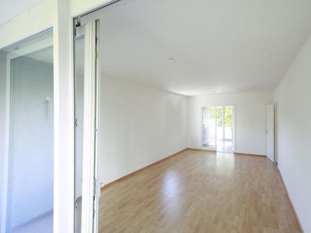 Sunny apartment with two balconies in a central location