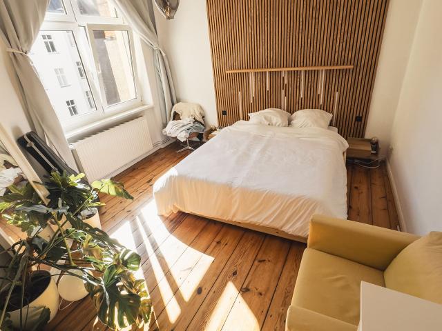 Sunny apartment with balcony in Bötzowviertel, Prenzlauer Berg, Berlin Amsterdam Apartments for Rent