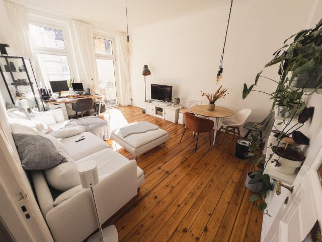 Sunny apartment with balcony in Bötzowviertel, Prenzlauer Berg