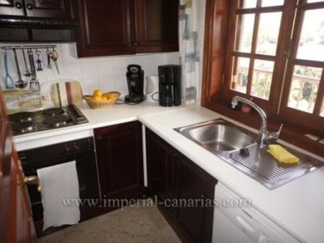Sunny apartment with large terrace with heated pool in quiet building