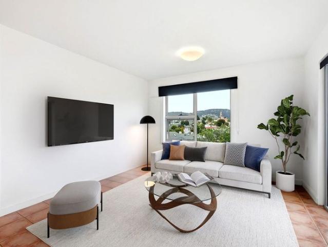 Sunny Battery Point Apartment with Park & River Views