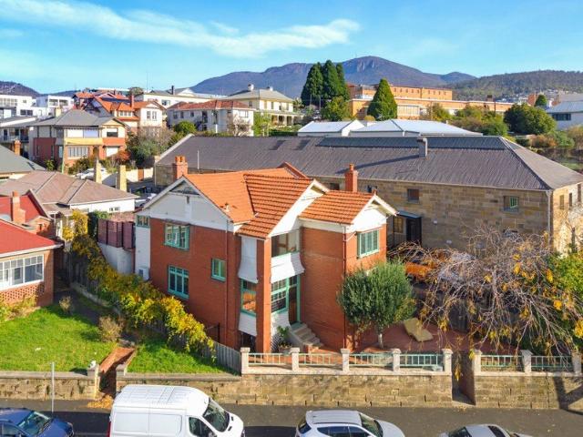 Sunny Boutique City Living