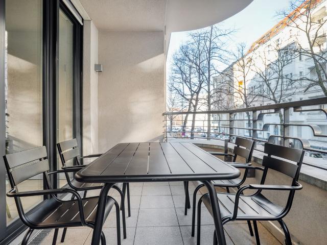 Sunny Charlottenburg 2BR in quiet area near Kurfürstendamm, Berlin Amsterdam Apartments for Rent