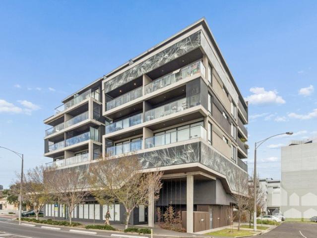 Sunny city fringe sanctuary, superb lifestyle location