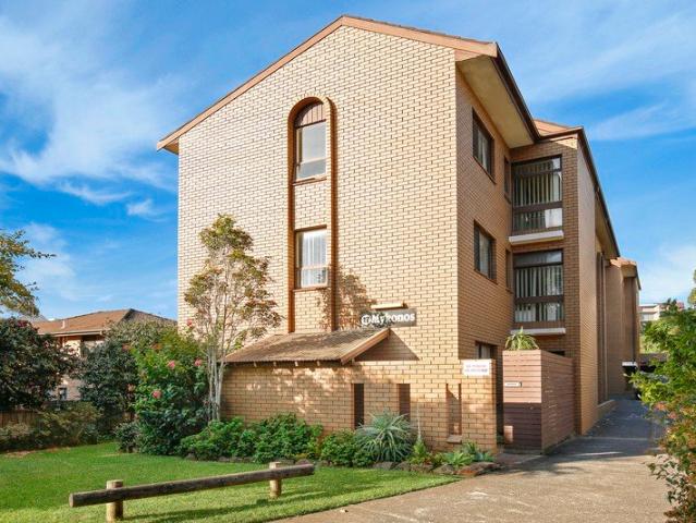 Sunny Coastal Living in a Prime North Wollongong Location