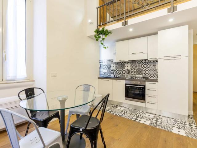 Sunny Corner Apartment in Trastevere Cribmed