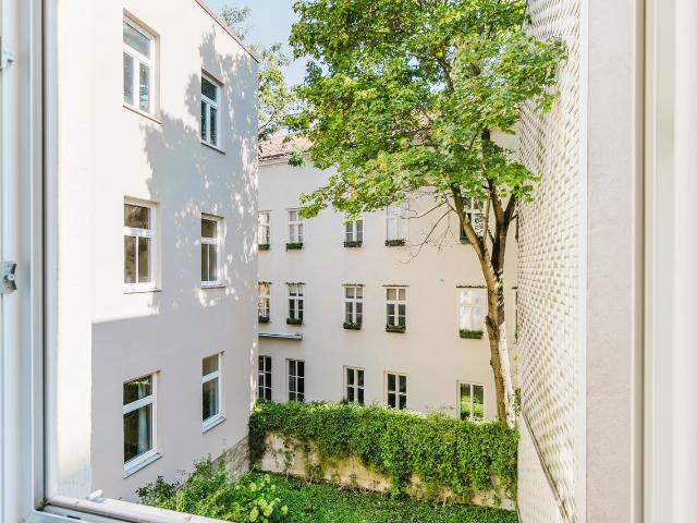 Sunny Döbling 2BR, Furnished & Decorated, Vienna Amsterdam Apartments for Rent