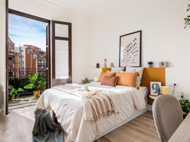 Sunny double bedroom in Sant Antoni