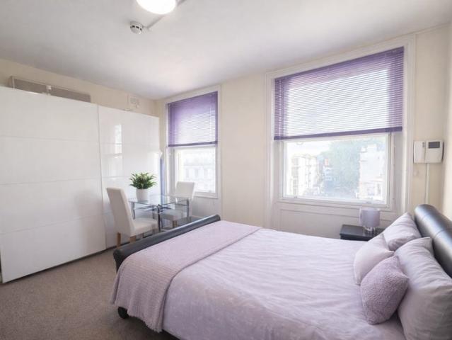 Sunny Double Studio with lift Short/ Long let