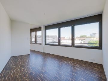 Sunny duplex with top view
