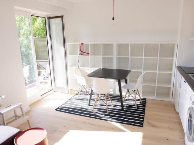 sunny furnished studio 30m² prox Dumont / campus Alma