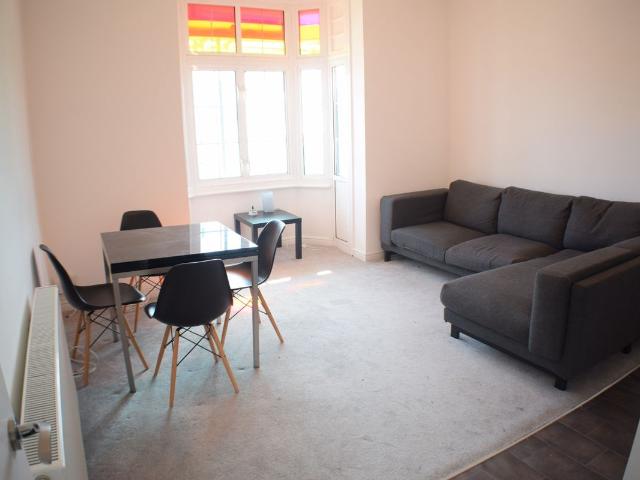 Sunny Gardens Road, London NW4, 2 bed flat to rent, £1,650 pcm | PrimeLocation