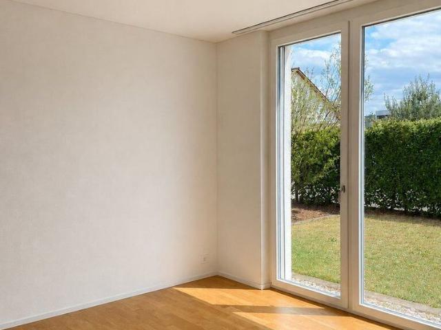 Sunny ground floor apartment for rent