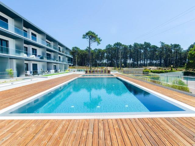 Sunny, modern and spacious apartment with seaview