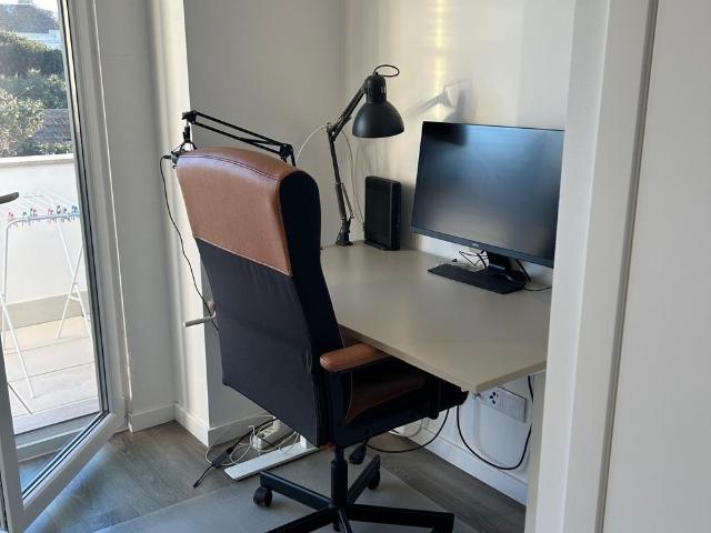 Sunny Peniche Home 500 Mbps & 2 Workstations