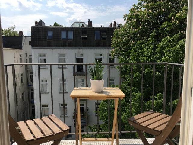 Sunny quiet apartment in bourgeouis Hoheluft West, Hamburg