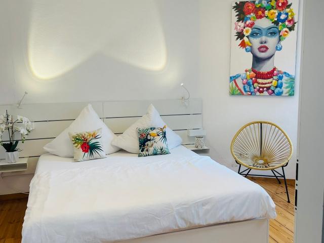 Sunny & Quiet Apartment in Friedrichshain, Berlin Amsterdam Apartments for Rent