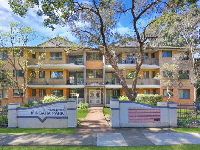 Sunny, Secure & Peaceful Apartment with Extra Car Space