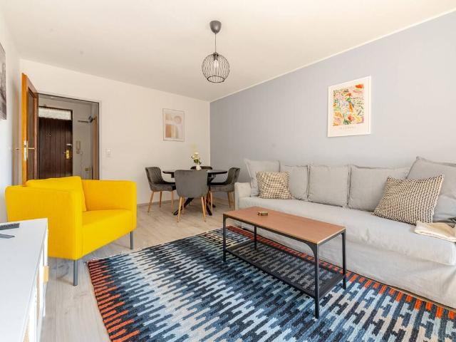Sunny & spacious 1BR with big balcony, well connected, quiet and peaceful street and area
