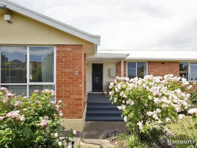 Sunny, Spacious & Beautifully Maintained Family Home