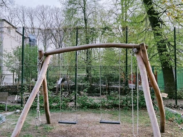 Sunny & spacious family friendly design apartment with shared garden next to Kreuzberg boarder, Berlin Amsterdam Apartments for Rent