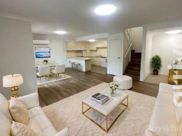 Sunny Split Level 2 Bedroom Unit at ARRIVA Camperdown!
