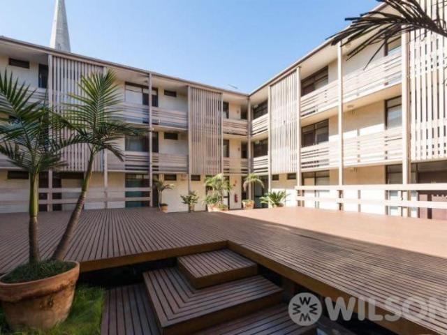 Sunny studio apartment in the heart of St Kilda