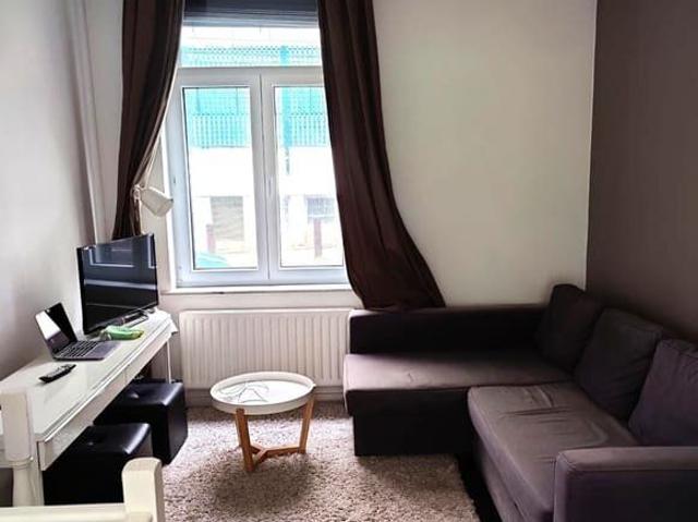 Sunny studio in the EU quarter next to Jourdan square