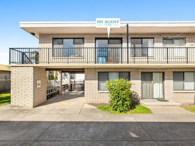 Sunny, Stylish and Superbly Located