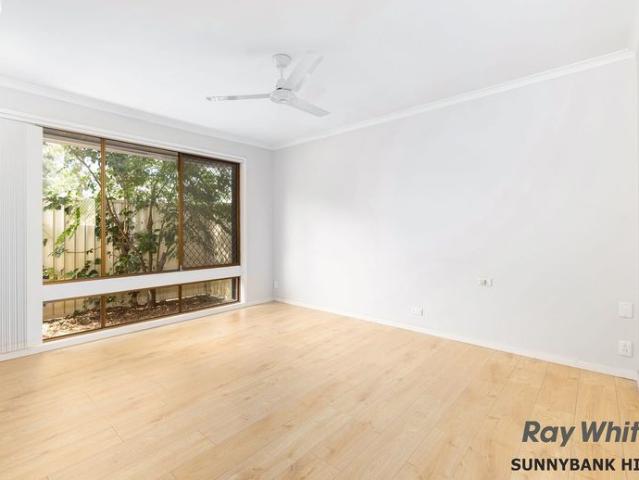 SUNNYBANK GEM WALK TO MARKET SQUARE