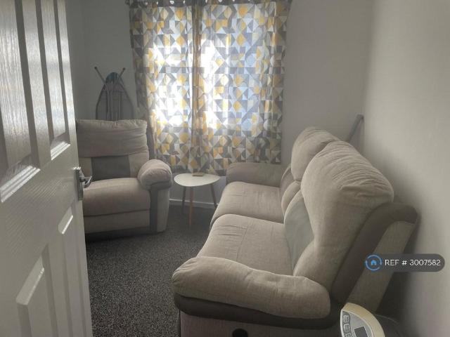 Sunnybank, Knottingley, WF11 1 bed flat to rent £620 pcm £143 pw