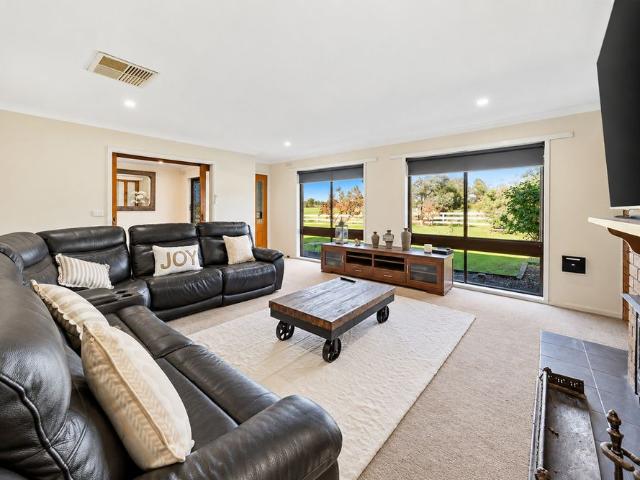 Sunnybrook Acres – A Lifestyle Property with Outstanding Equine & Rural Infrastructure