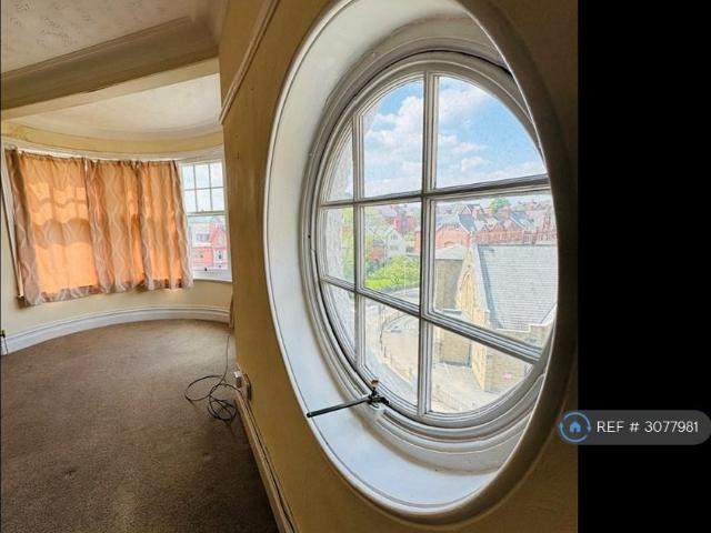 Sunnycroft, Llandrindod Wells, LD1 1 bed flat to rent £570 pcm £132 pw