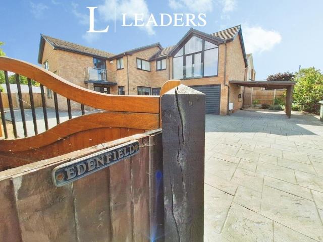 Sunnyridge Avenue, Marford, Wrexham. 5 bed detached house to rent £2,800 pcm £646 pw