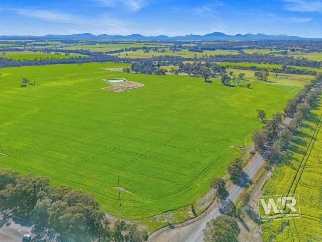 SUNNYSIDE FARM 438 ACRES | 7 TITLES | OVER 100 YEARS OF FAMILY OWNERSHIP