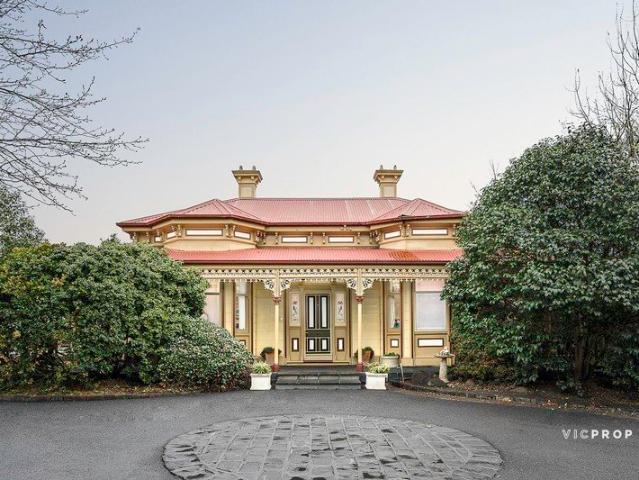 Sunnyside Farm A Landmark Templestowe Estate of Timeless Grandeur