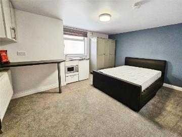 Sunnyside, London Road, Chalfont St. Giles HP8, Studio to rent, £690 pcm | PrimeLocation
