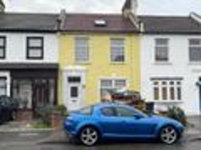 Sunnyside Road, Ilford IG1, 4 bed terraced house to rent, £2,800 pcm | PrimeLocation