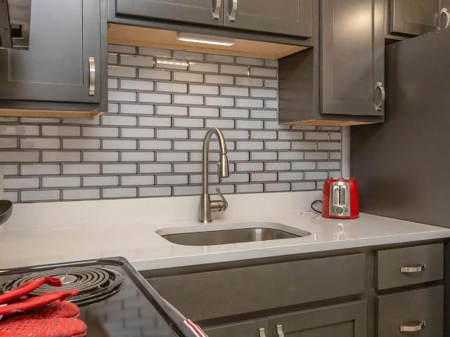 Sunrise Apartments 1 Bedroom Apartment for Rent at 189 Wallace Rd, Nashville, TN 37211