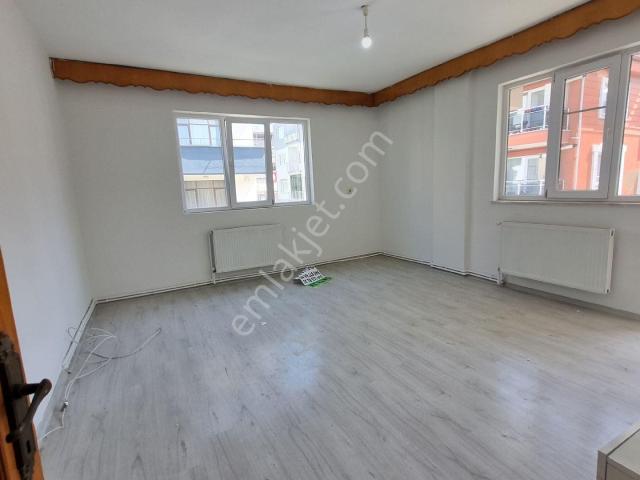 Sunrise Gayrimenkul Den İnönü Caddesi Üzeri Satılık 3+1daıre
