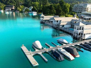 Sunset Residence mit direktem Seezugang und Bootsplatz
