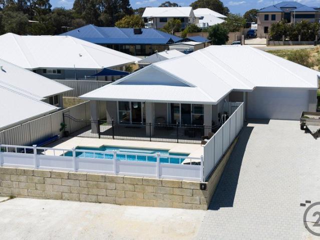 Sunset Views, Poolside Living & Coastal Style